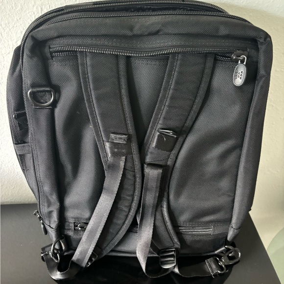 Modulus 2.0 computer compatible backpack case - Picture 4 of 8